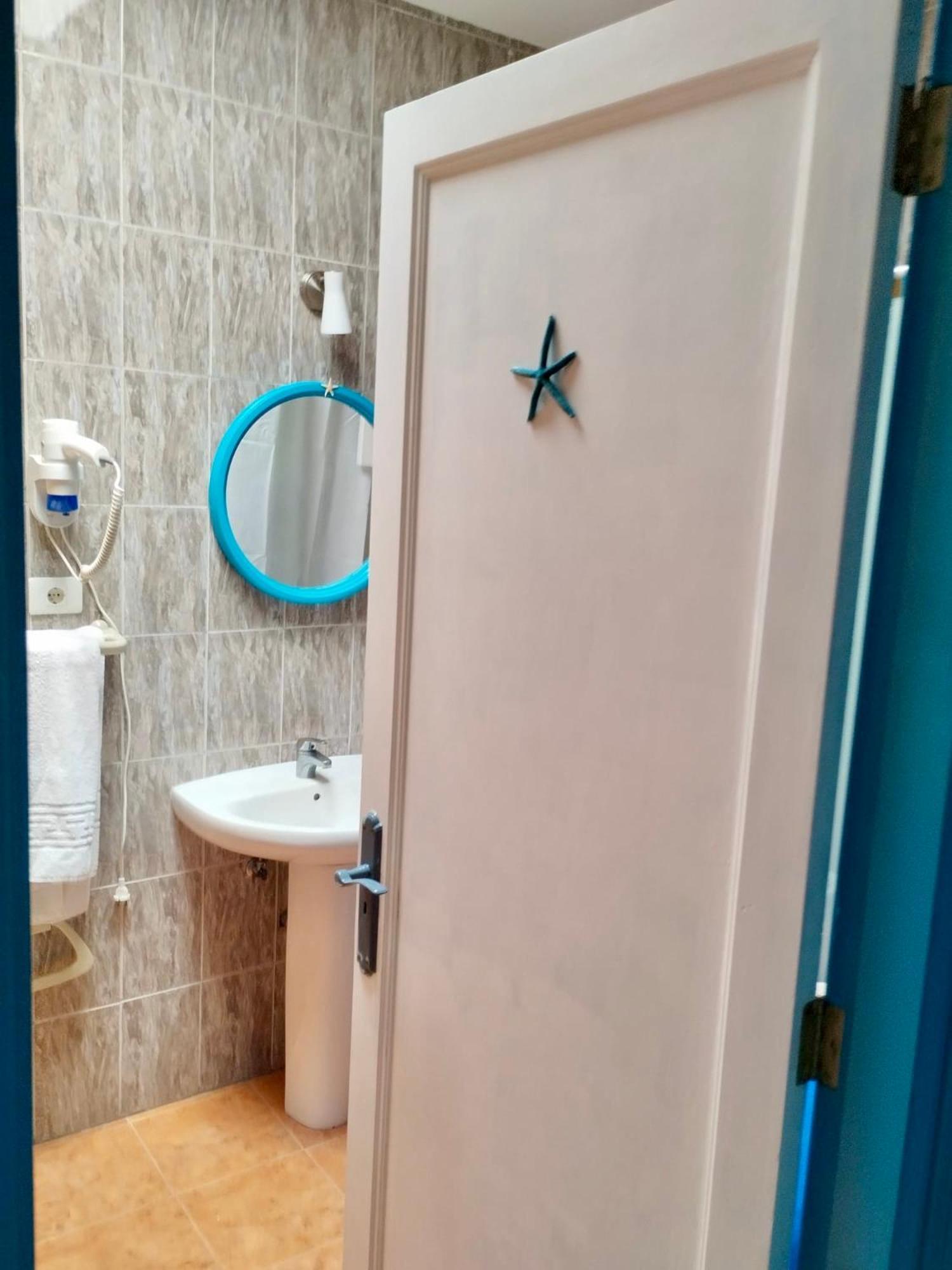 Apartamentos Buen Leon Playa de Tasarte Bagian luar foto